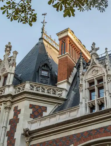 Lorem ipsum dolor sit amet, consectetur adipiscing elit, sed do eiusmod 2026 Exhibitions Paris 61