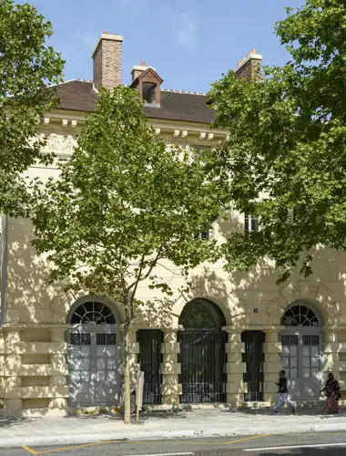 Lorem ipsum dolor sit amet, consectetur adipiscing elit, sed do eiusmod 2026 Exhibitions Paris 99